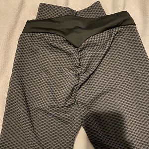 Black Scrunch Leggings